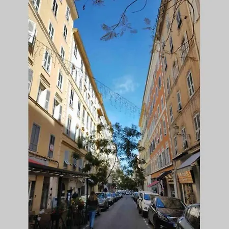 Vue Avec Parking Gratuit Sur Place Bastia (Corsica)