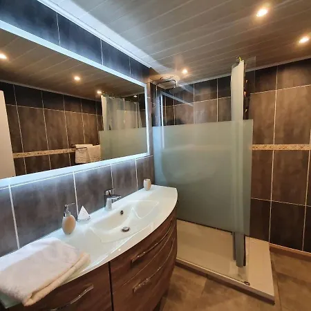 Vue Avec Parking Gratuit Sur Place Bastia (Corsica)