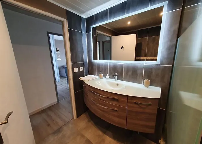 Vue Avec Parking Gratuit Sur Place