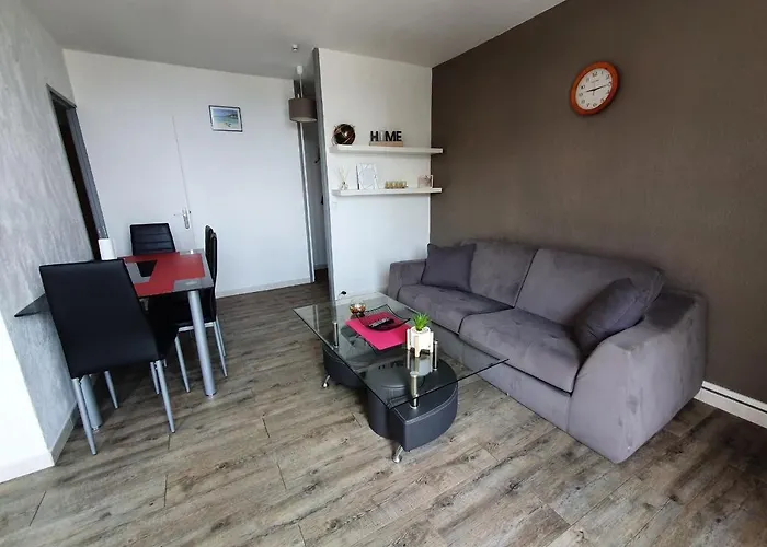 Vue Avec Parking Gratuit Sur Place Apartmán *